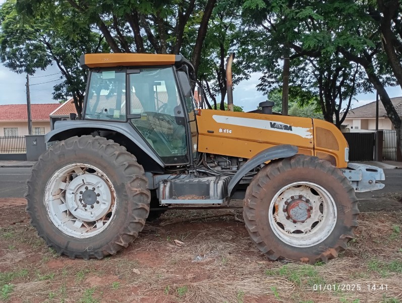 TRATOR VALTRA BH 145
